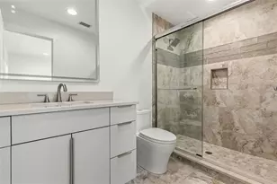 4598 Clearwater Harbor Dr S, Largo, FL 33770 - Photo 36