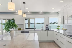 4598 Clearwater Harbor Dr S, Largo, FL 33770 - Photo 16