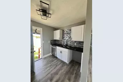 708 Martin L King Jr Avenue, Lakeland, FL 33815 - Photo 8