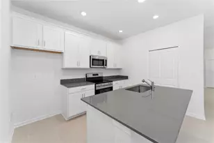 2004 Tohoqua Blvd, Kissimmee, FL 34744 - Photo 10
