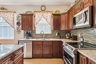 9955 Medallion Bluff Ln, Orlando, FL 32829 - Photo 12