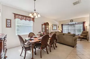 9955 Medallion Bluff Ln, Orlando, FL 32829 - Photo 6