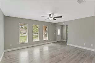 1022 Norwood Dr, Deltona, FL 32725 - Photo 4