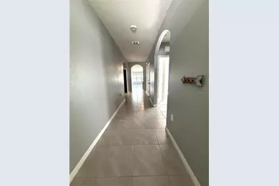 5394 Cedar Point Way, Saint Cloud, FL 34771 - Photo 4