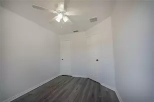 1241 S Beach Cir, Kissimmee, FL 34746 - Photo 14