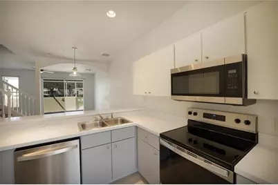 1241 S Beach Circle, Kissimmee, FL 34746 - Photo 2
