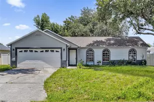 525 Carlsbad Dr, Kissimmee, FL 34758 - Photo 1