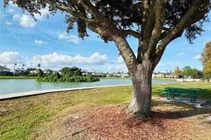 1049 Lake Berkley Dr, Kissimmee, FL 34746 - Photo 42