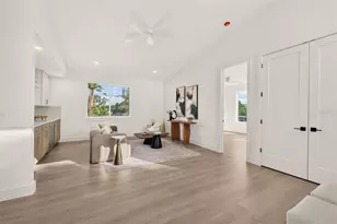 1205 Falcon Dr, Orlando, FL 32803 - Photo 40