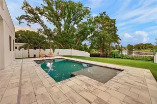 1205 Falcon Dr, Orlando, FL 32803 - Photo 2