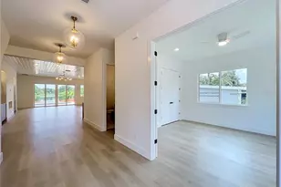 1205 Falcon Dr, Orlando, FL 32803 - Photo 8
