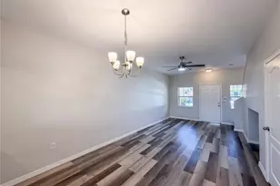 4082 Winding Vine Dr, Lakeland, FL 33812 - Photo 8