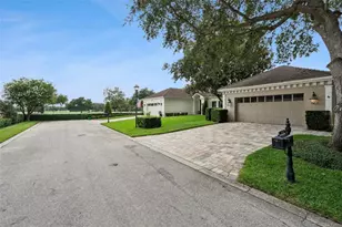 6028 Lexington Park, Orlando, FL 32819 - Photo 2