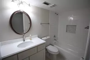 5301 White Cliff Ln, Orlando, FL 32812 - Photo 10