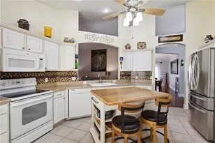 9943 Heron Pointe Dr, Orlando, FL 32832 - Photo 16