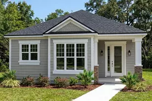 900 Azalea Walk Circle, Deland, FL 32724 - Photo 1