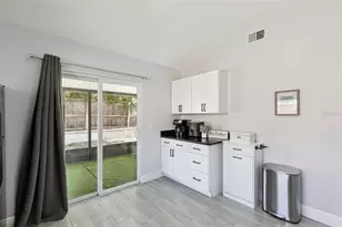 7503 Pacific Heights Cir, Orlando, FL 32835 - Photo 12