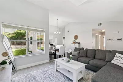 7503 Pacific Heights Circle, Orlando, FL 32835 - Photo 8
