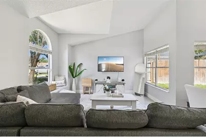 7503 Pacific Heights Circle, Orlando, FL 32835 - Photo 6