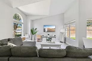 7503 Pacific Heights Cir, Orlando, FL 32835 - Photo 6