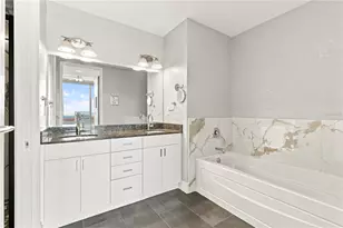 150 E Robinson St, Orlando, FL 32801 - Photo 18