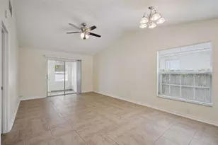 2725 Mayer St, Orlando, FL 32806 - Photo 6