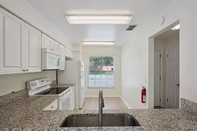 2725 Mayer Street, Orlando, FL 32806 - Photo 12