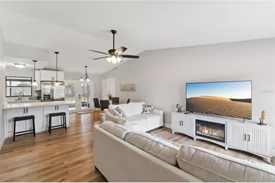 3741 Shady Grove Circle, Orlando, FL 32810 - Photo 2