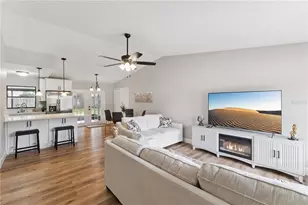 3741 Shady Grove Cir, Orlando, FL 32810 - Photo 2