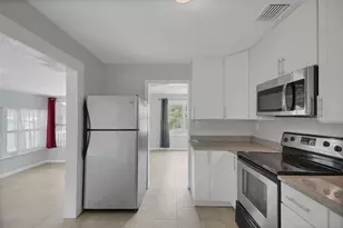 301 S Hampton Ave, Orlando, FL 32803 - Photo 2