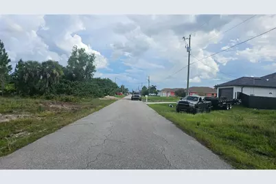 1400 Venice Avenue N, Lehigh Acres, FL 33971 - Photo 10