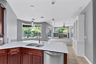 341 Veracliff Ct, Oviedo, FL 32765 - Photo 18