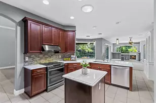 341 Veracliff Ct, Oviedo, FL 32765 - Photo 16