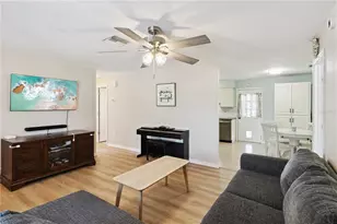 307 Coronado Ct, Lakeland, FL 33809 - Photo 6