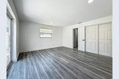 1755 Shore Acres Boulevard NE, Saint Petersburg, FL 33703 - Photo 20