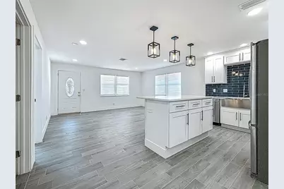 1755 Shore Acres Boulevard NE, Saint Petersburg, FL 33703 - Photo 12