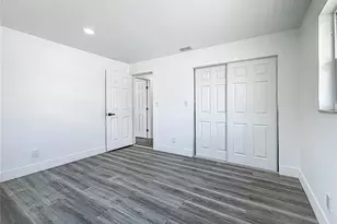 1755 Shore Acres Blvd NE, Saint Petersburg, FL 33703 - Photo 16