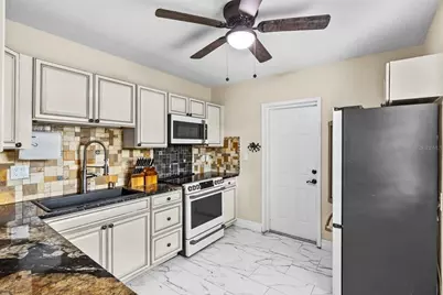 301 Granada Street, Fort Pierce, FL 34949 - Photo 4