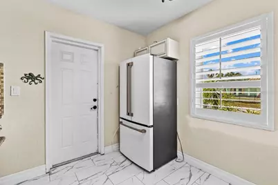 301 Granada Street, Fort Pierce, FL 34949 - Photo 6