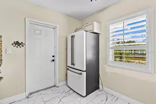 301 Granada St, Fort Pierce, FL 34949 - Photo 6