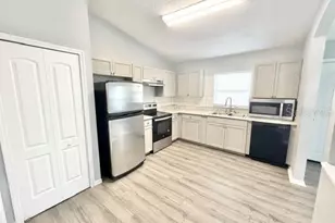 1081 Leeward Dr, Deltona, FL 32738 - Photo 4