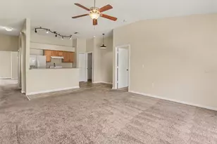 7947 Merchantville Cir, Zephyrhills, FL 33540 - Photo 6