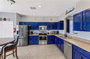 180 Hideaway Beach Ln, Kissimmee, FL 34746 - Photo 14
