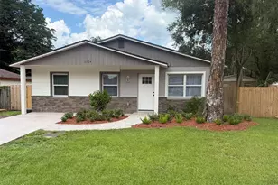 5124 Chilkoot St, Tampa, FL 33617 - Photo 2