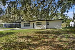707 Aberdeen Cir, Tampa, FL 33617 - Photo 2