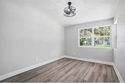 707 Aberdeen Circle, Tampa, FL 33617 - Photo 18