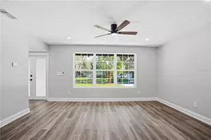 707 Aberdeen Cir, Tampa, FL 33617 - Photo 24