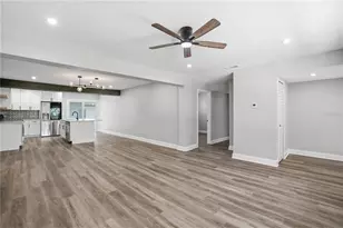 707 Aberdeen Cir, Tampa, FL 33617 - Photo 4