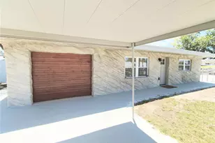 13400 Carol Dr, Hudson, FL 34667 - Photo 12