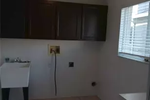 18178 Sandy Pointe Dr, Tampa, FL 33647 - Photo 10